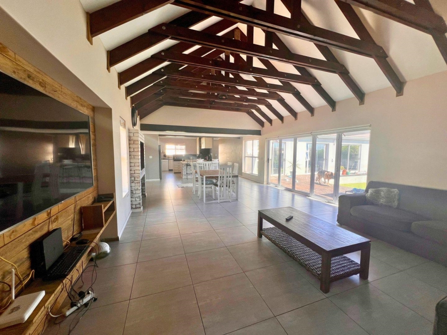 4 Bedroom Property for Sale in Country Club Western Cape